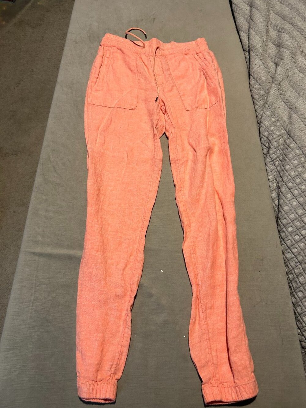 NWOT ATHLETA Cabo Linen Jogger Pants Cactus Peach (Soft Coral) Size 4 Tall